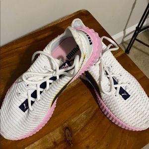 Puma women’s sneaker size 8